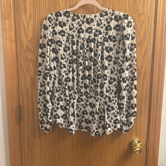 Cabi women’s blouses size small - Picture 6 of 7